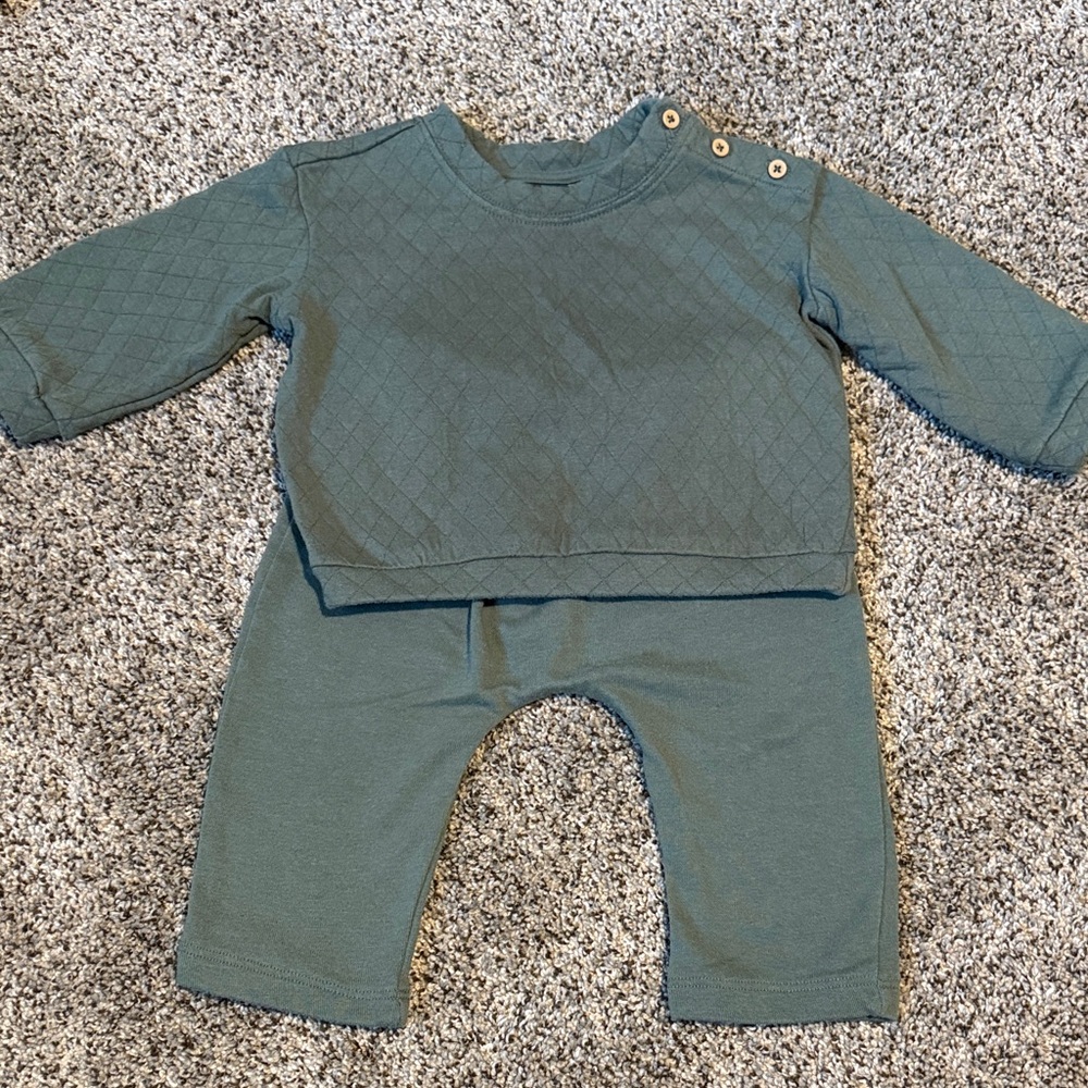 Grayson Collective Green Quilted Baby Outfit